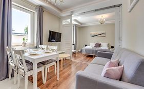 Lion Apartments - Costa Brava Studio
